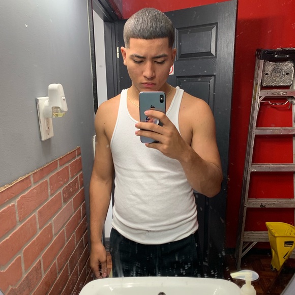 Meet your Posher, Chris - Picture 8 of 8